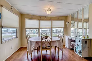 80 Del Rio Dr, Palmetto, FL 34221 - Photo 11