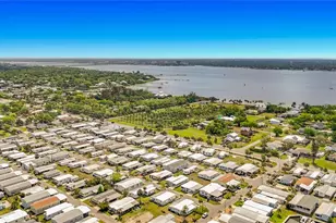 80 Del Rio Dr, Palmetto, FL 34221 - Photo 23