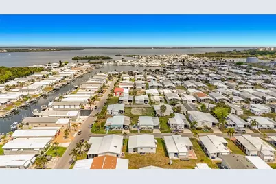 80 Del Rio Drive, Palmetto, FL 34221 - Photo 29