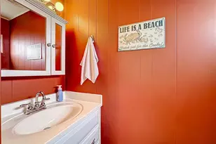 80 Del Rio Dr, Palmetto, FL 34221 - Photo 15