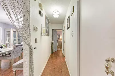 7236 Las Casas Dr, Sarasota, FL 34243 - Photo 27