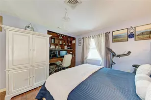 7236 Las Casas Dr, Sarasota, FL 34243 - Photo 31