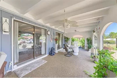 7236 Las Casas Dr, Sarasota, FL 34243 - Photo 5