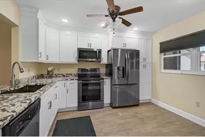 892 Country Club Circle #50, Venice, FL 34293 - Photo 13