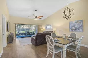 892 Country Club Cir, Venice, FL 34293 - Photo 7