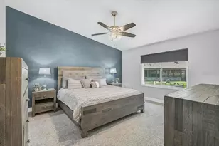 892 Country Club Cir, Venice, FL 34293 - Photo 19