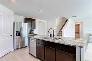 9201 Sapphire Crk Pl, Temple Terrace, FL 33637 - Photo 11