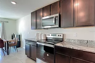 9201 Sapphire Crk Pl, Temple Terrace, FL 33637 - Photo 9