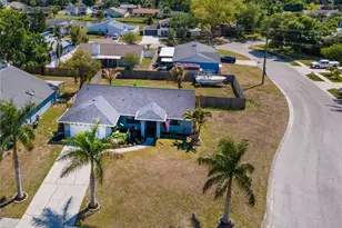 4702 Glenbrooke Terrace, Sarasota, FL 34243 - Photo 7