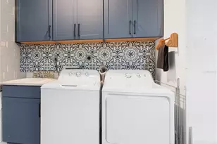 4702 Glenbrooke Terrace, Sarasota, FL 34243 - Photo 43