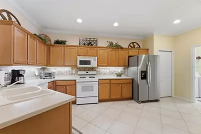 4924 Whispering Oaks Drive, North Port, FL 34287 - Photo 9