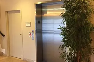 2740 Coconut Bay Ln, Sarasota, FL 34237 - Photo 21