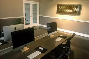 2740 Coconut Bay Ln, Sarasota, FL 34237 - Photo 13