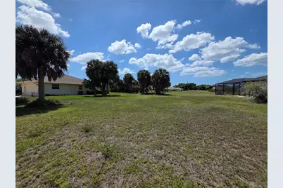 5 Clubhouse Road, Rotonda West, FL 33947 - Photo 1