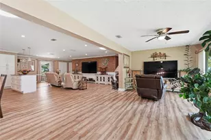 7101 Fairway Bend Cir, Sarasota, FL 34243 - Photo 13