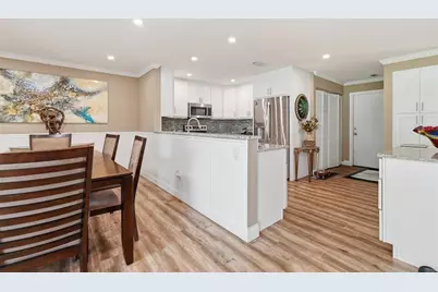 7101 Fairway Bend Circle, Sarasota, FL 34243 - Photo 17
