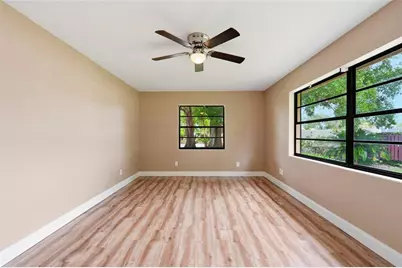 7101 Fairway Bend Circle, Sarasota, FL 34243 - Photo 19