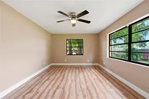7101 Fairway Bend Cir, Sarasota, FL 34243 - Photo 19