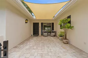 7101 Fairway Bend Cir, Sarasota, FL 34243 - Photo 3