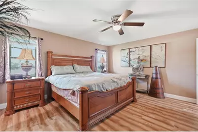 7101 Fairway Bend Circle, Sarasota, FL 34243 - Photo 11