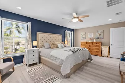 5439 Cartagena Drive, Sarasota, FL 34233 - Photo 19