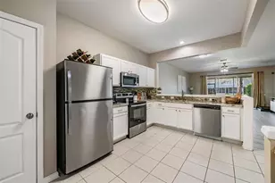 2819 Conch Hollow Dr, Brandon, FL 33511 - Photo 7