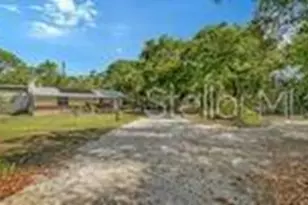 3793 Gocio Rd, Sarasota, FL 34235 - Photo 5