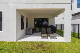 14806 Summer Br Dr, Lithia, FL 33547 - Photo 9