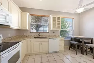 356 Fareham Dr, Venice, FL 34293 - Photo 21