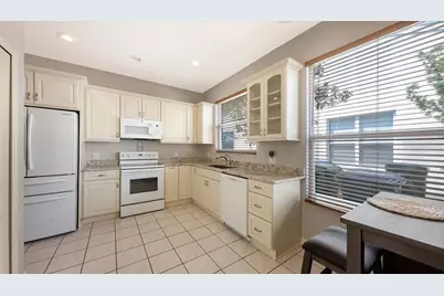 356 Fareham Drive, Venice, FL 34293 - Photo 7