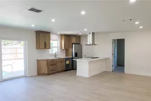 4018 29th Ave W, Bradenton, FL 34205 - Photo 9