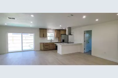 4018 29th Avenue W, Bradenton, FL 34205 - Photo 7