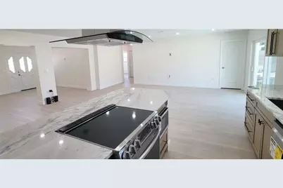 4018 29th Avenue W, Bradenton, FL 34205 - Photo 13