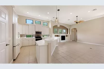 7134 Whitemarsh Circle, Lakewood Ranch, FL 34202 - Photo 17