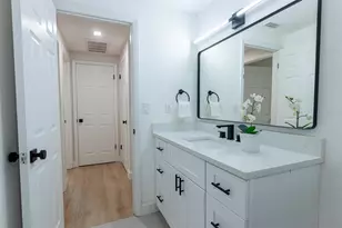 420 Archibald Ave, Sarasota, FL 34243 - Photo 23