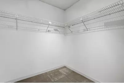 5588 Golf Pointe Drive #1, Sarasota, FL 34243 - Photo 31