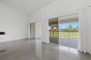 5588 Golf Pointe Dr, Sarasota, FL 34243 - Photo 33