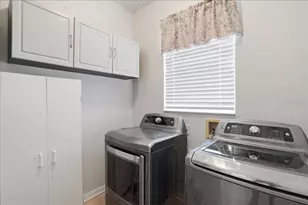 7860 Atwood Dr, Wesley Chapel, FL 33545 - Photo 17