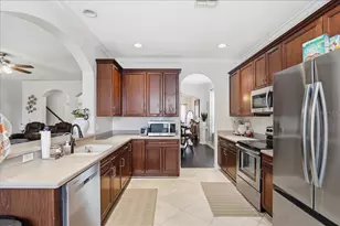 7860 Atwood Dr, Wesley Chapel, FL 33545 - Photo 7