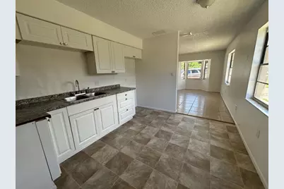 1031 30th Avenue E, Bradenton, FL 34208 - Photo 7