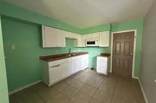 1031 30th Ave E, Bradenton, FL 34208 - Photo 23