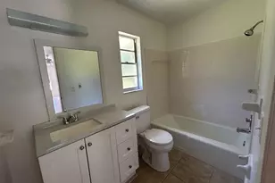 1031 30th Ave E, Bradenton, FL 34208 - Photo 17