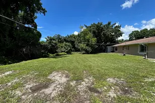 1031 30th Ave E, Bradenton, FL 34208 - Photo 5