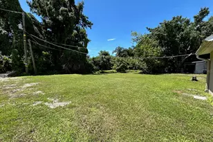 1031 30th Ave E, Bradenton, FL 34208 - Photo 3