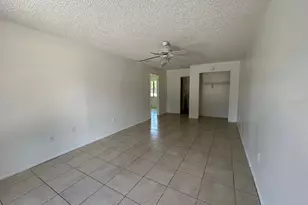 1031 30th Ave E, Bradenton, FL 34208 - Photo 15
