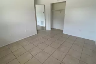 1031 30th Ave E, Bradenton, FL 34208 - Photo 9