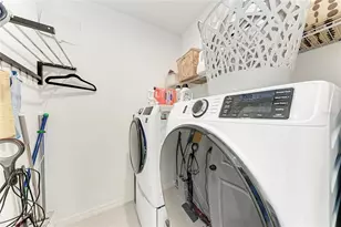 10010 Buckman Halls Dr, Palmetto, FL 34221 - Photo 45