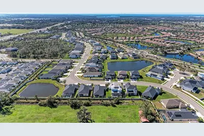 10010 Buckman Halls Drive, Palmetto, FL 34221 - Photo 63