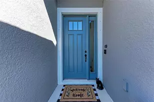 10010 Buckman Halls Dr, Palmetto, FL 34221 - Photo 5