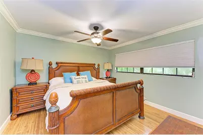 221 Lookout Point Drive, Osprey, FL 34229 - Photo 9